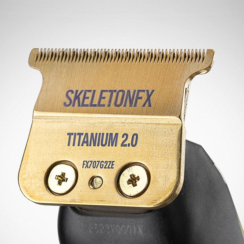 BaByliss Pro 4Artists Lo-ProFX Gold Trimmer - In Sfeerbeeld 3 - Vakkappers